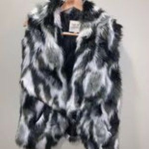 Thread & Supply Faux Fur Women's Size XL Vest  (Y-8)